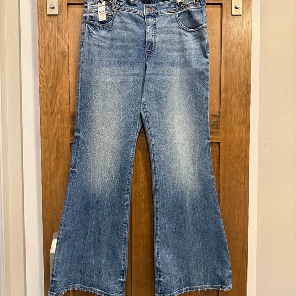 Express 70's Flare Mid Rise Horse Bridle Buckle Jeans Distressed NWT - Picture 1 of 8